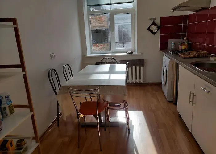 Bright Spacious With Street Parking Dzīvoklis Riga